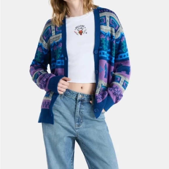 Netflix Stranger Things Slouchy Cardigan Scotty Terrier Women’s Medium NEW - Picture 7 of 7